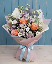 Букет Утренняя свежесть в Киренске Букет цветов из:  Лизиантусы, Розы, Альстромерии и Гипсофила в Киренске