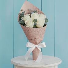 Букет контраст в Киренске Букет цветов из:  Розы в Киренске