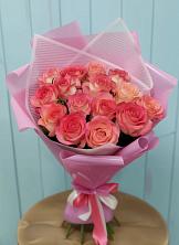15 Розовых роз Равель в Киренске Букет 15 Розовых роз Равель в Киренске